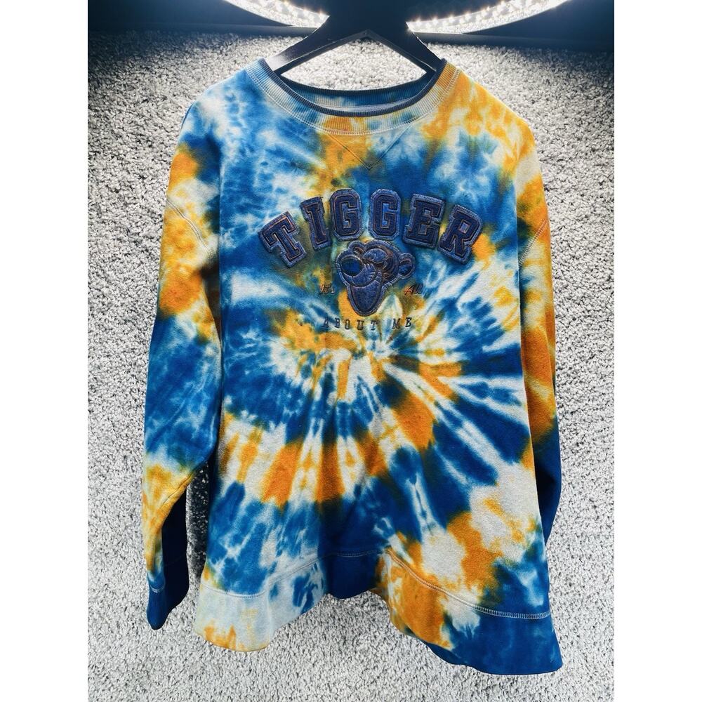Disneyland Womens Tigger Tie Dye Sweater Size XL Blue Orange Long Sleeve Top
